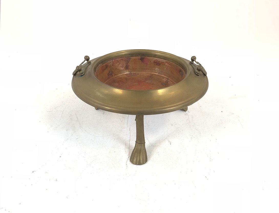 Foto Metal Bowl To Burn Sacramental Incense