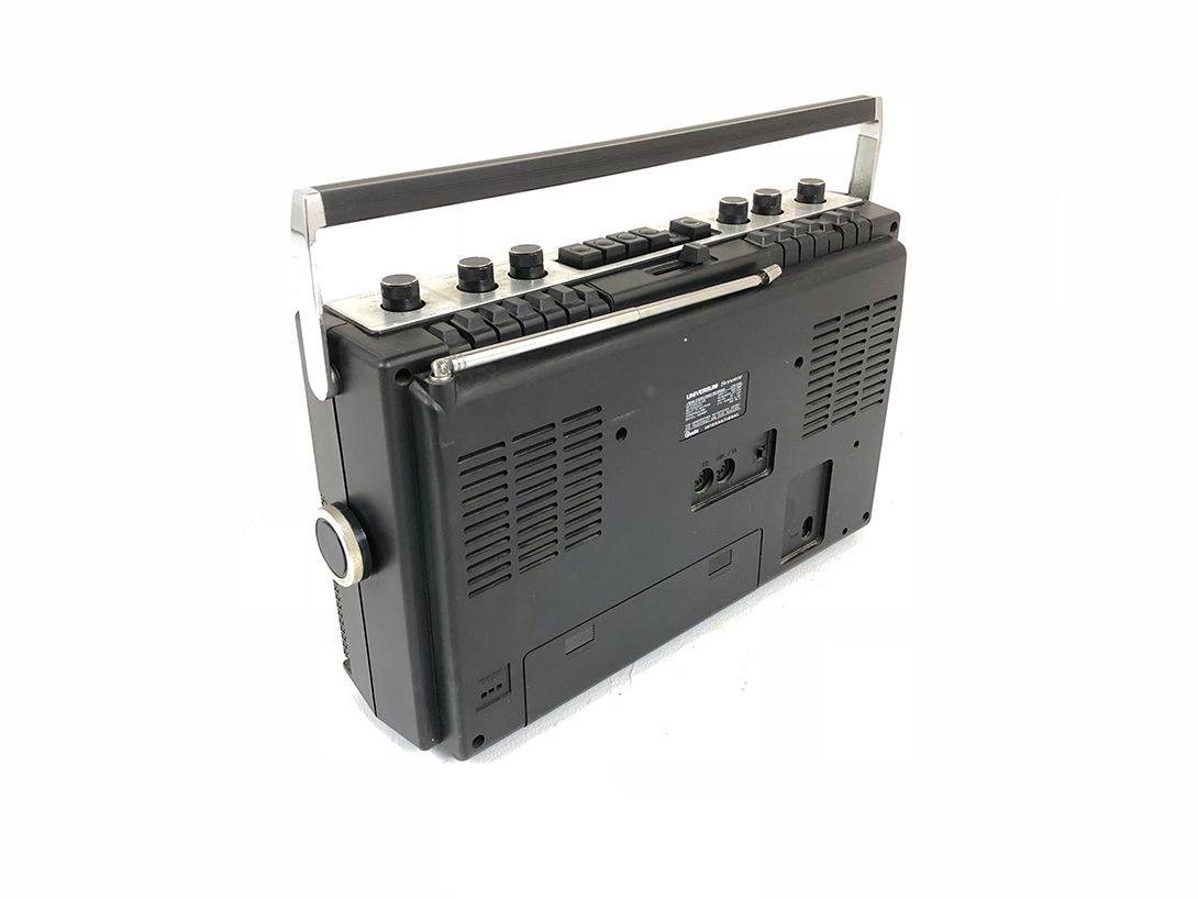 Foto Universum Senator Stereo Radio