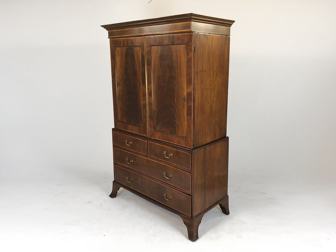 Foto Big Wooden Cabinet h208x58x134 England 1890