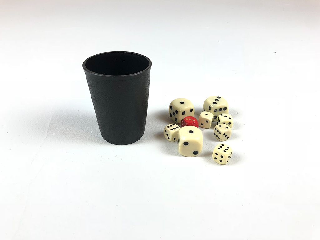 Foto Dice with Black Cup
