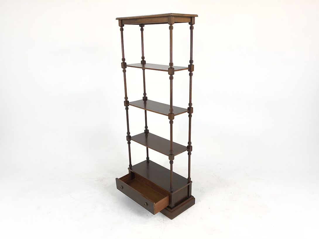 Foto Delicate Wooden Shelf with Drawer