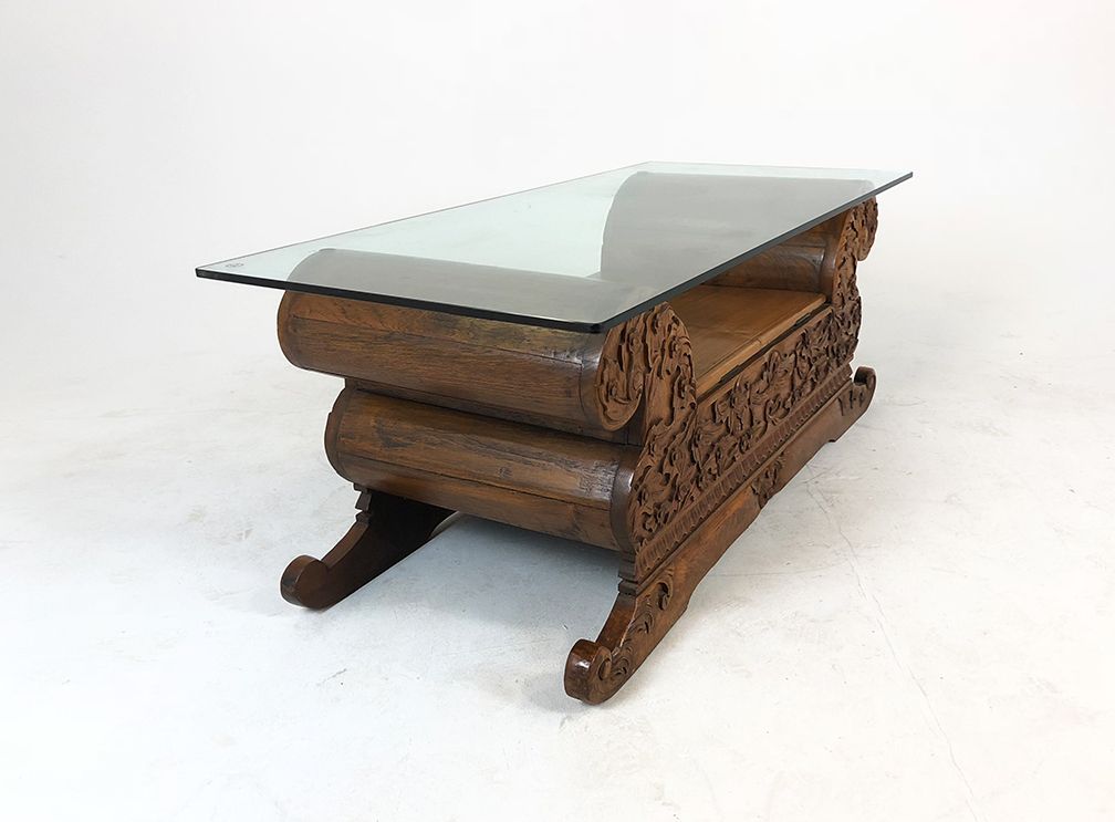 Foto Coffee Table with Glass Top and Massive Wooden Base h51x60x125