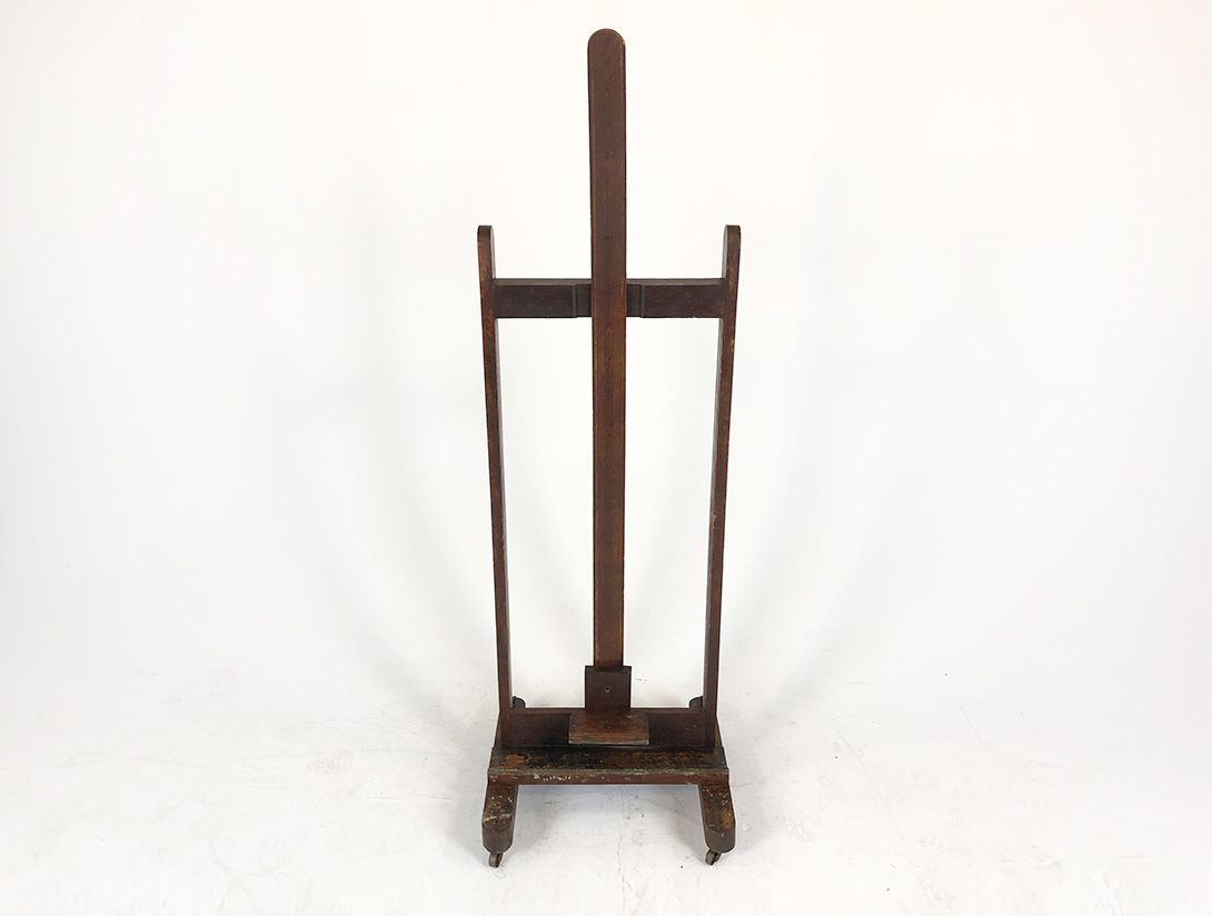 Foto Dark Wooden Easel