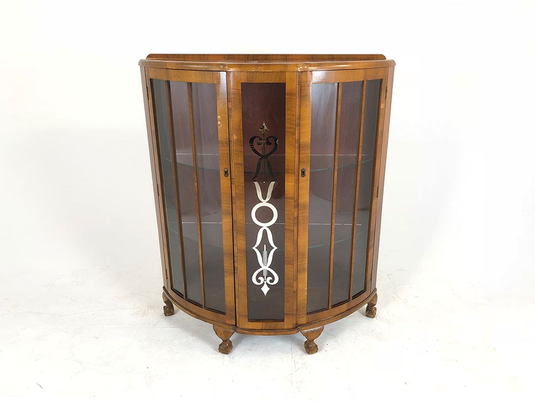 Foto Rounden Cabinet Made of Glass and Wood
