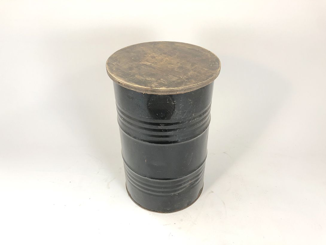 Foto Black Barrel with Lid *N