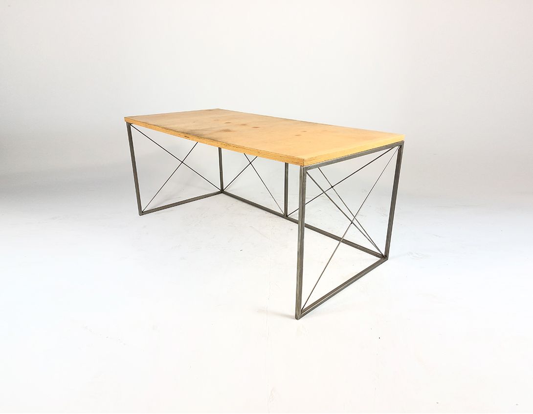 Foto Industrial Wooden Desk with Metal Frame h75x80x168