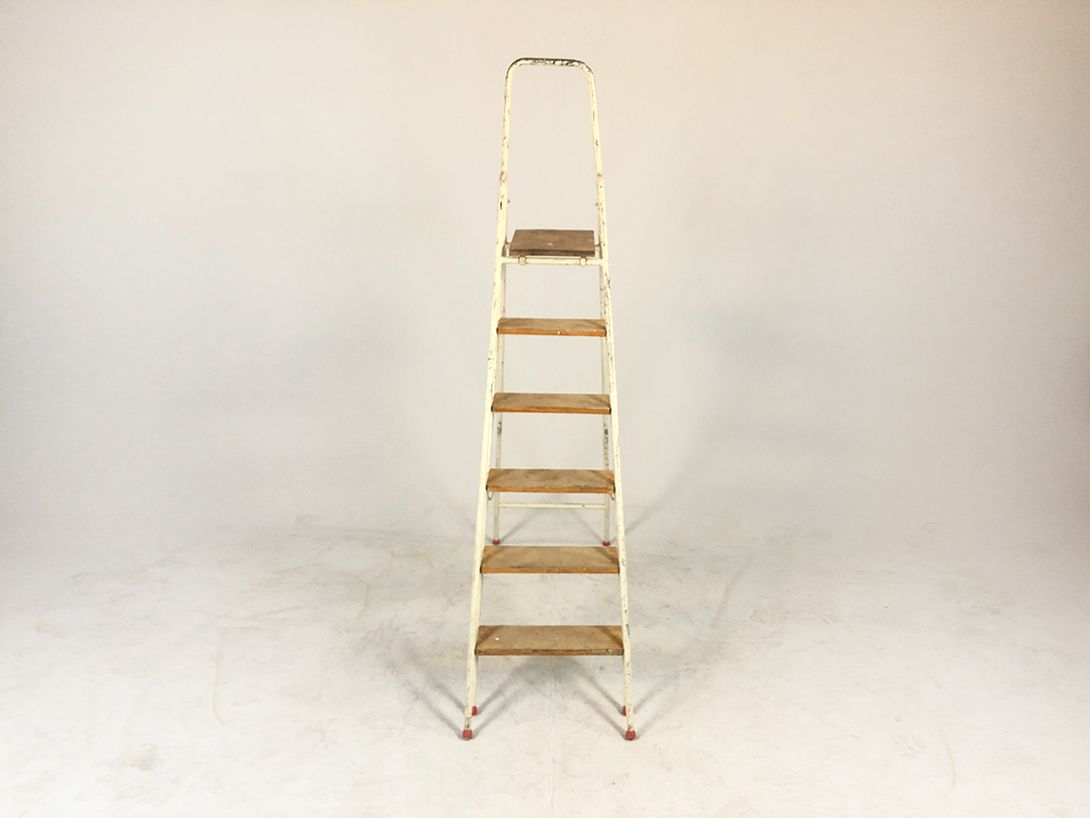 Foto Metal Ladder With Wooden Steps h178x46x120
