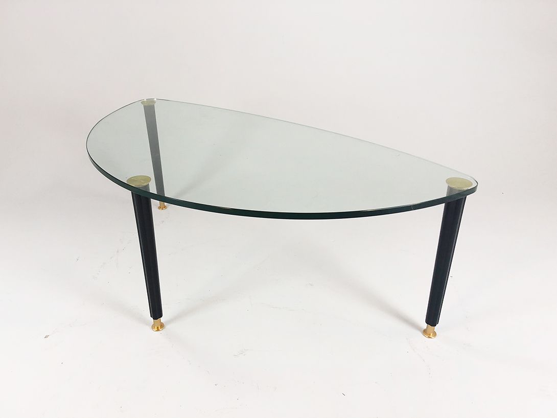 Foto Three Legged Glass Coffee Table h44x61x120