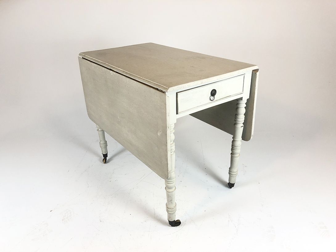 Foto Extendable Wooden Kitchen Table With Drawer h75x52-131&#215;90