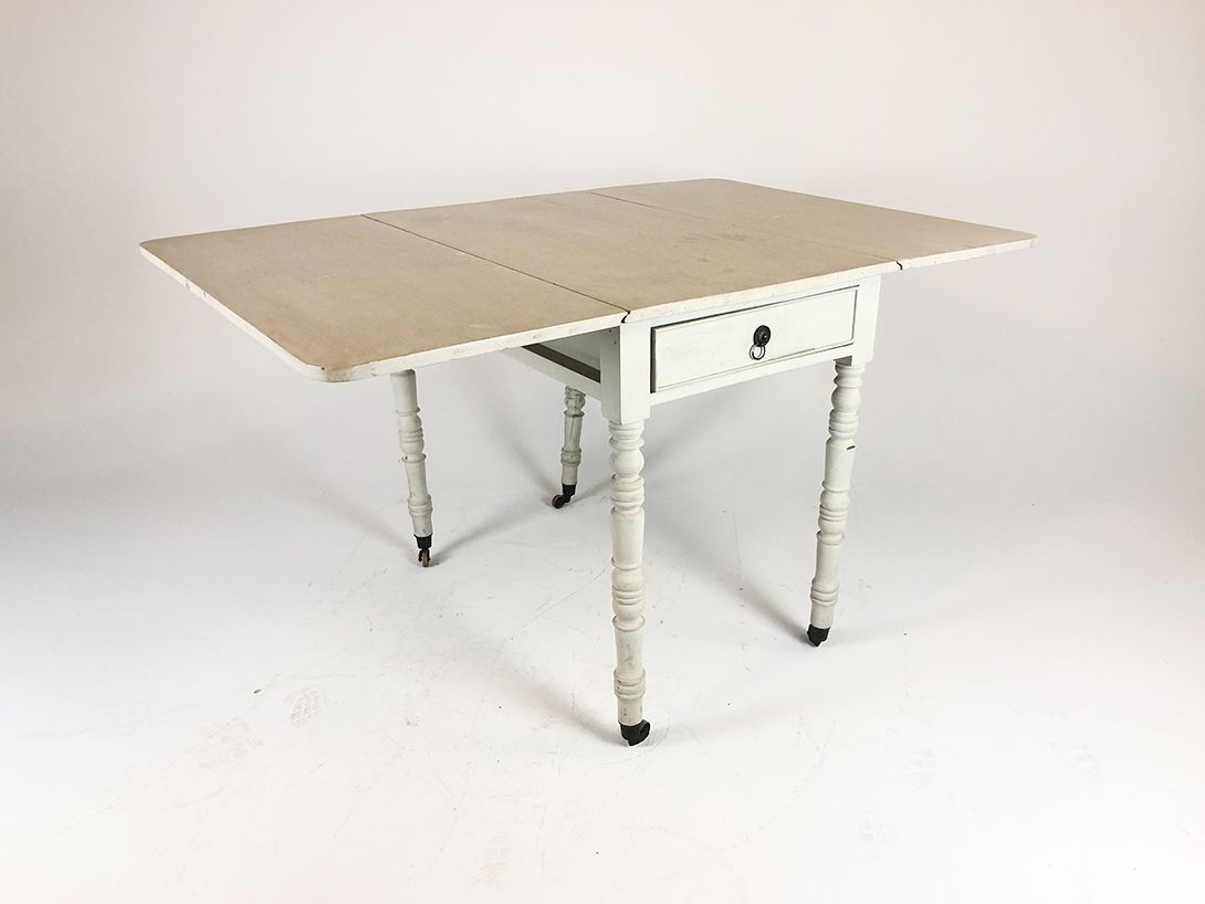 Foto Extendable Wooden Kitchen Table With Drawer h75x52-131&#215;90