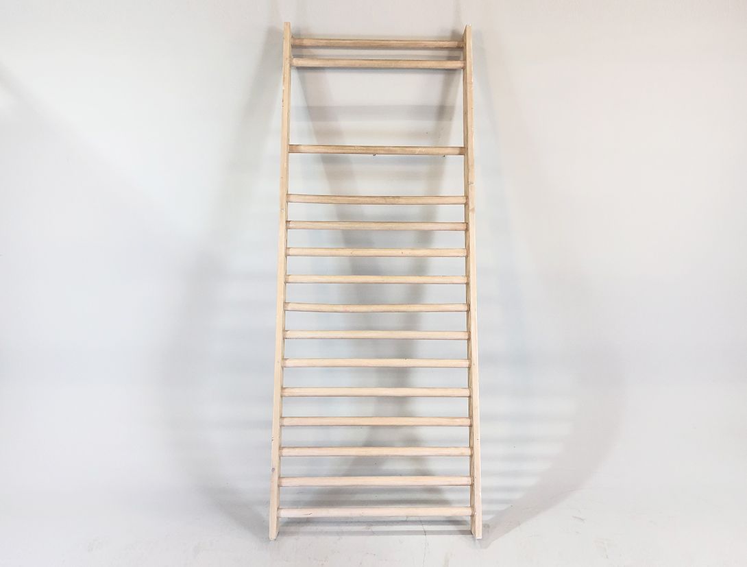 Foto Simple Modern Wall Bars *N