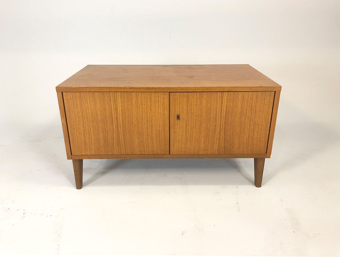 Foto Deutsche Werkstätten Sideboard with Doors w88