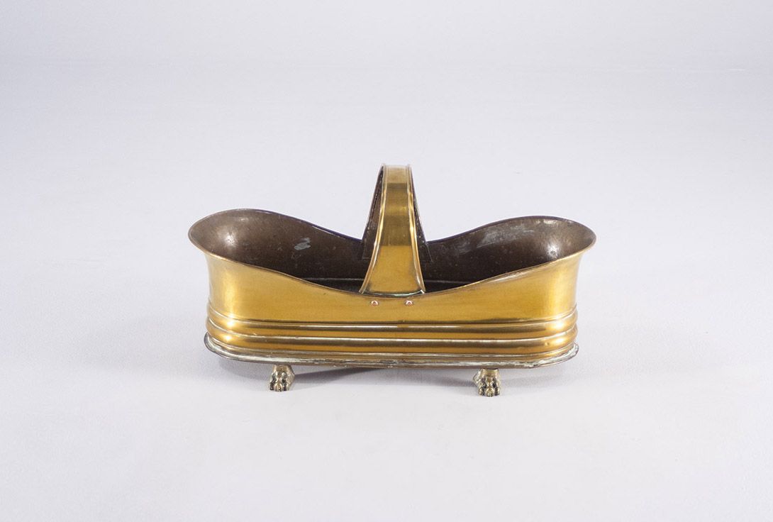 Foto Brass Basket with Feet