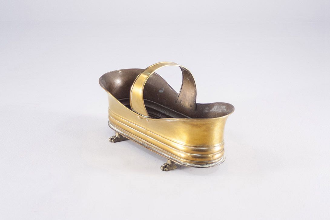 Foto Brass Basket with Feet