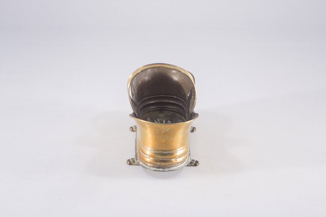 Foto Brass Basket with Feet