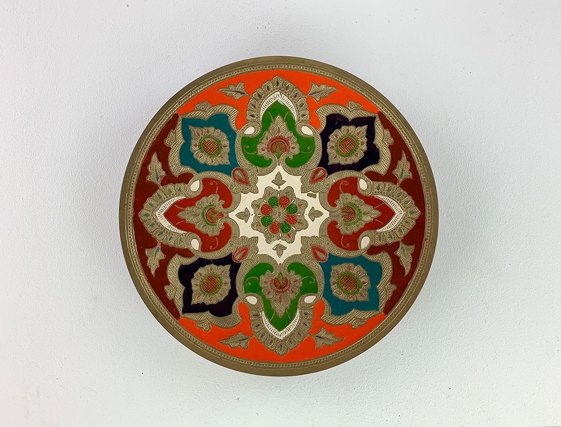Foto Oriental Plate with Colorful Chiseled Ornaments Ø29 Morocco 1961