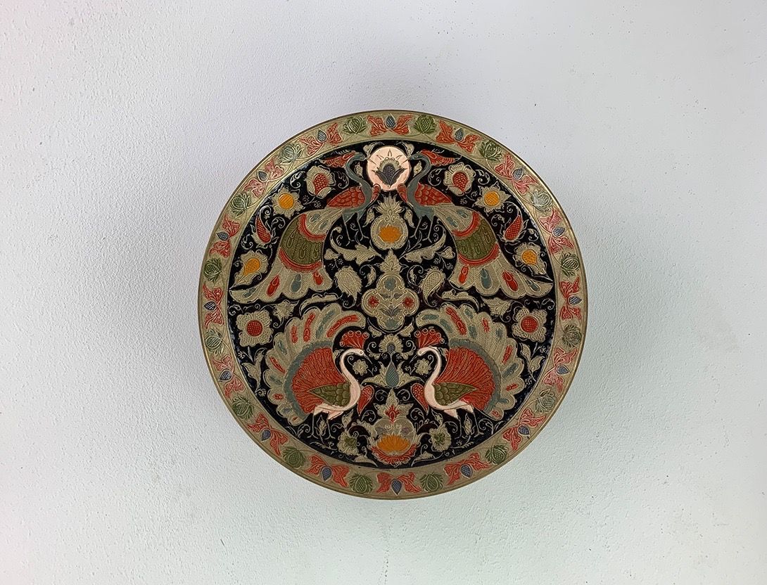 Foto Oriental Plate with Colorful Chiseled Birds and Ornaments Ø30 Morocco 1960