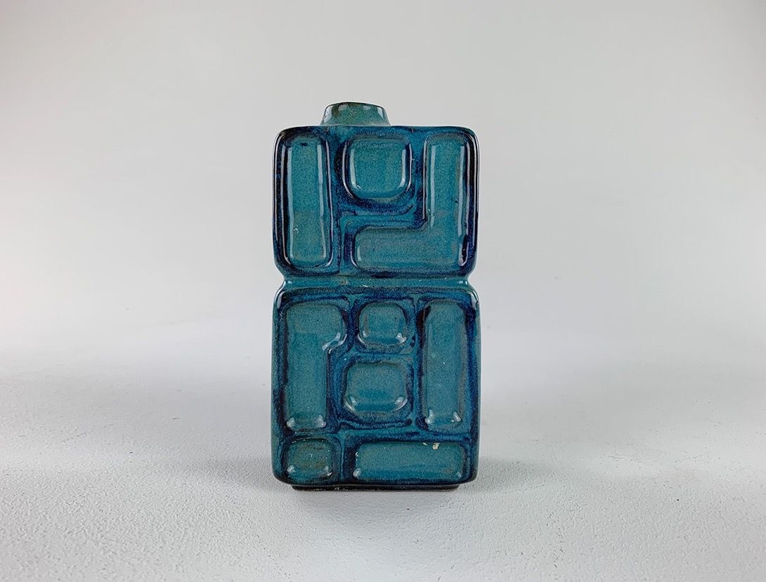 Foto Asymetrical Porcelain Vase France 1965 h20 D5