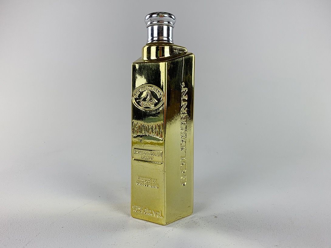 Foto Goldkenn Golden Liquor Bottle