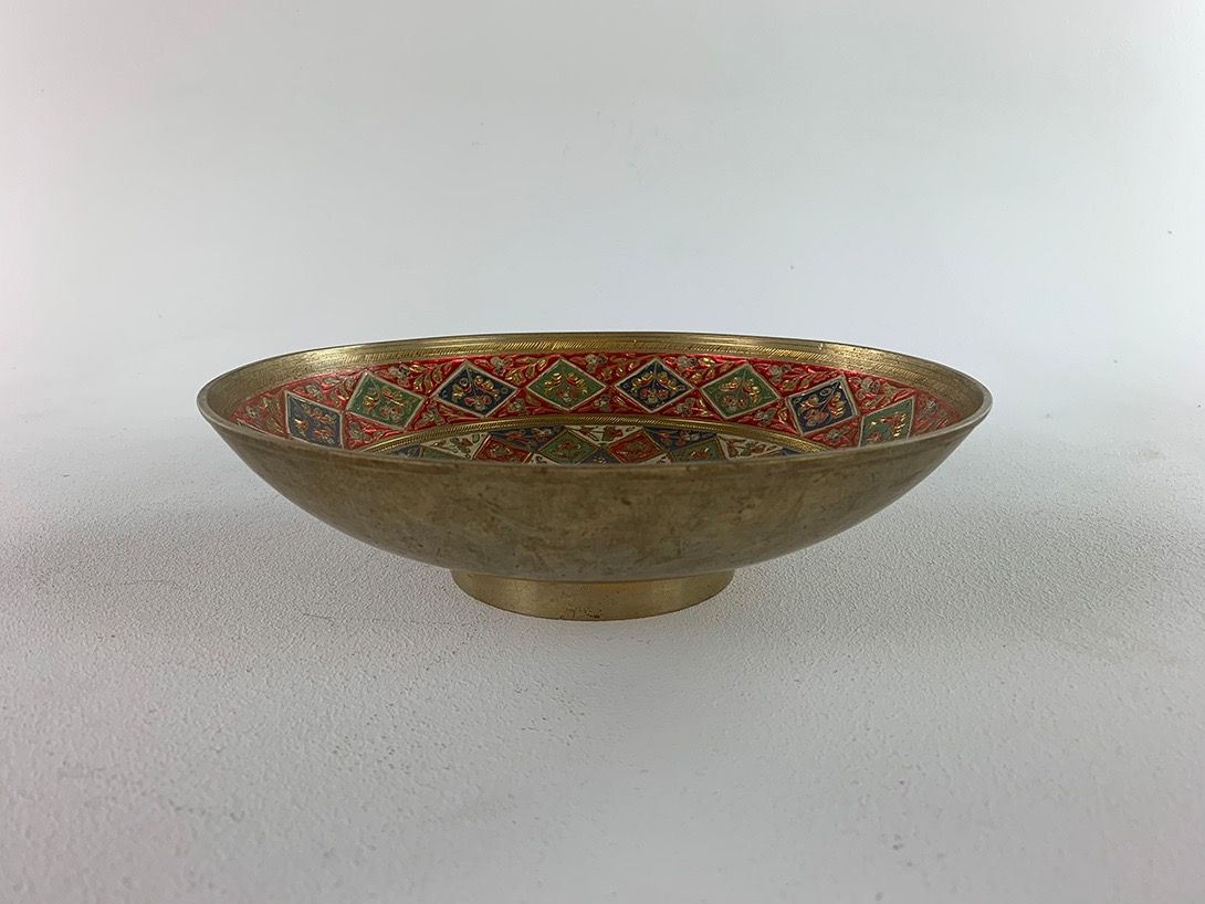 Foto Oriental Plate with Chiseled Ornaments Ø23 Morocco 1965