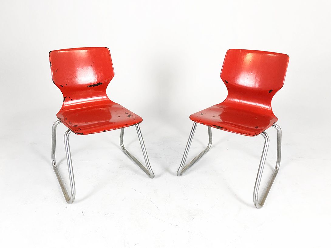 Foto Red Elementary School Chair Flötotto
