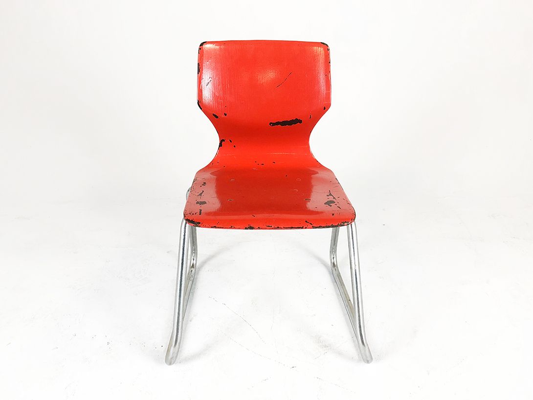 Foto Red Elementary School Chair Flötotto