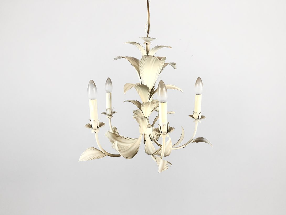 Foto White Chandelier with Leaves h100