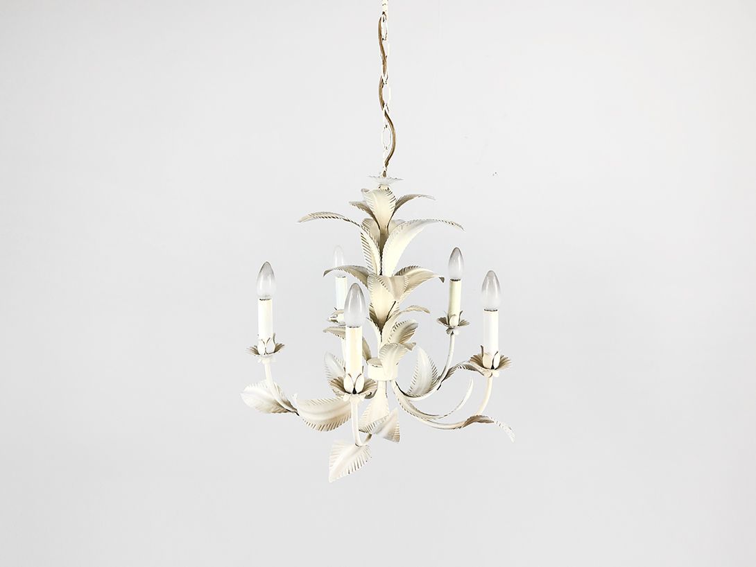 Foto White Chandelier with Leaves h100