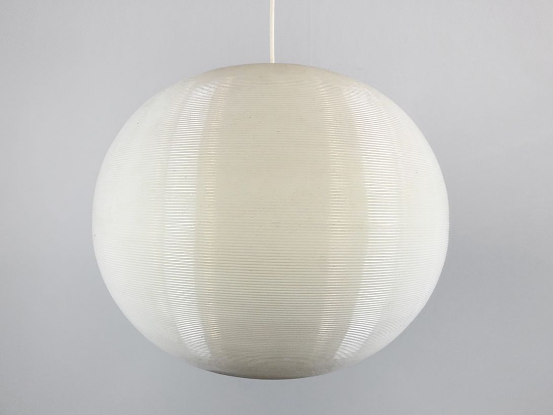 Foto White Riffled Plastic Hanging Ball Lamp ø44