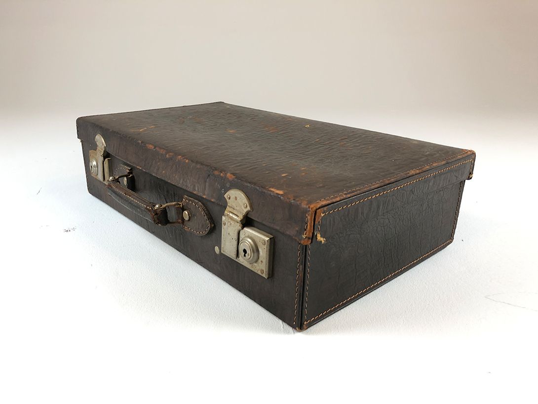 Foto Crocodile Leather Suitcase