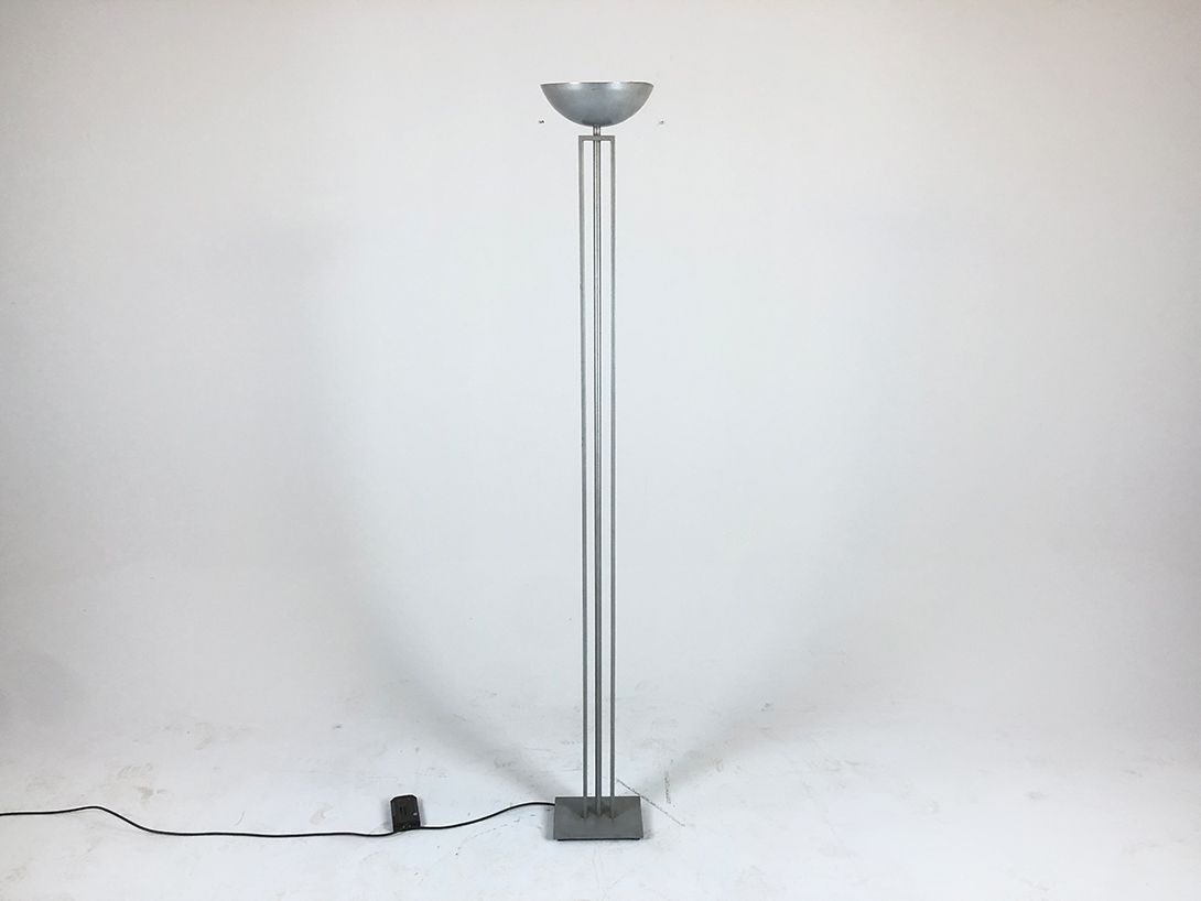 Foto Long and Straight Silver Floor Lamp h184