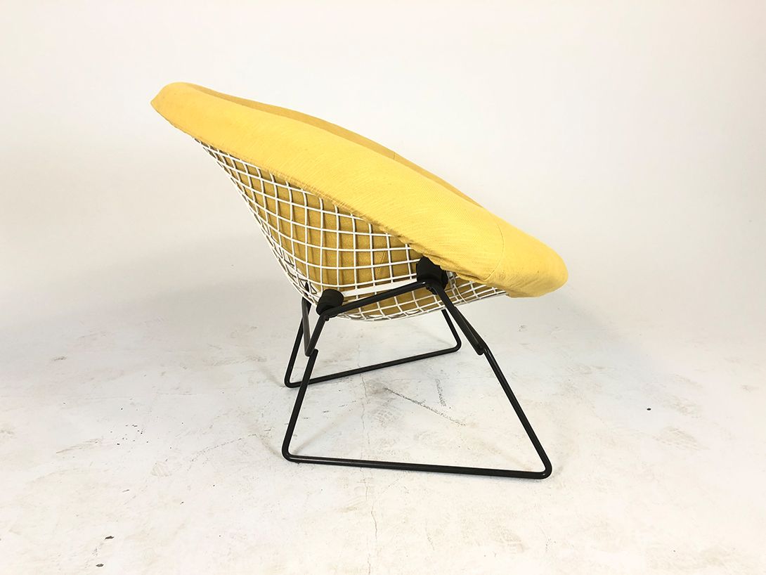 Foto Big Diamond Chair Harry Bertoia Yellow Upholstery