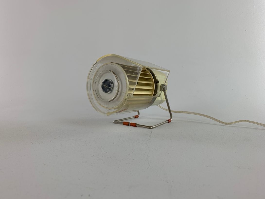 Foto GDR Plastic Fan Beige/Chrome Different Colours, Small