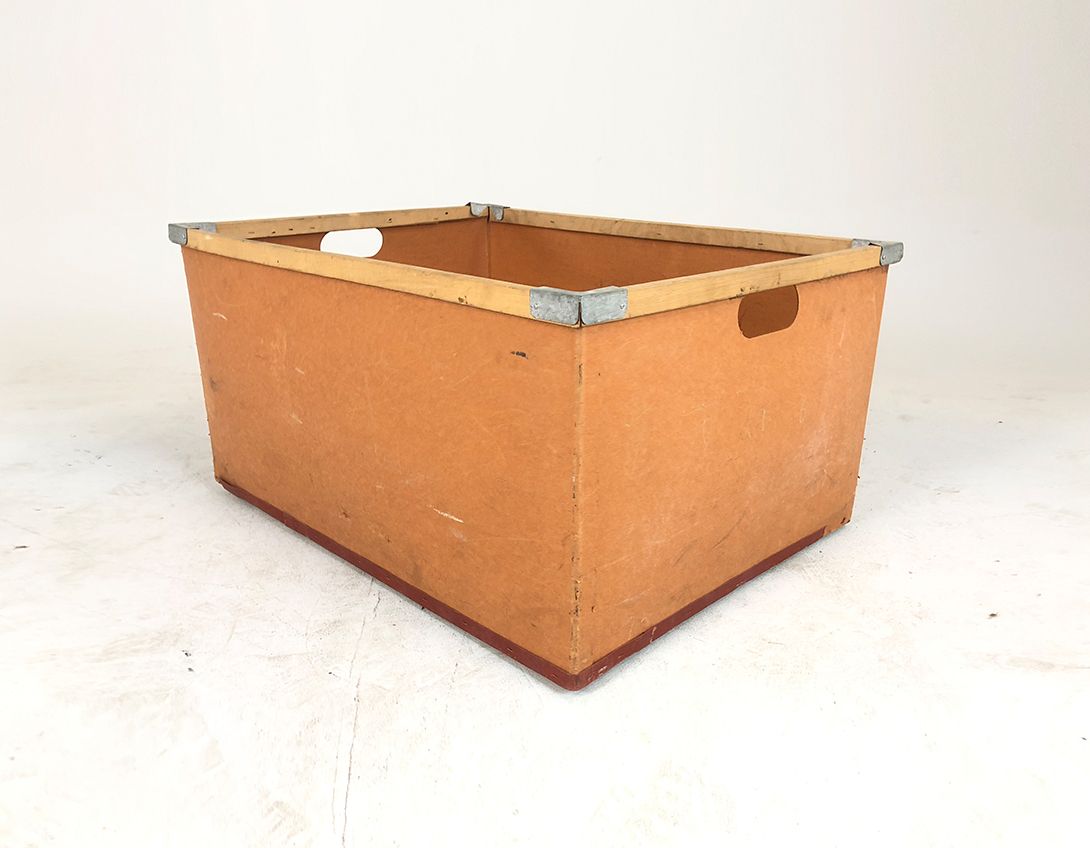Foto Orange Wooden Basket