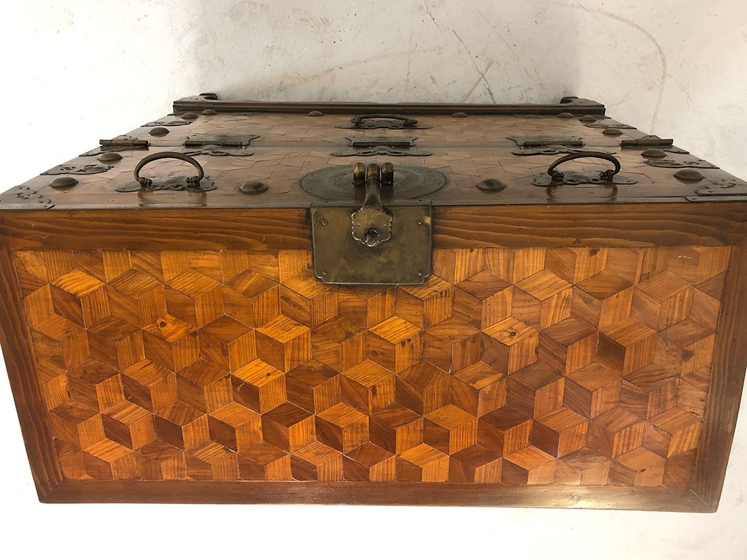 Foto Storage Trunk/Commode //