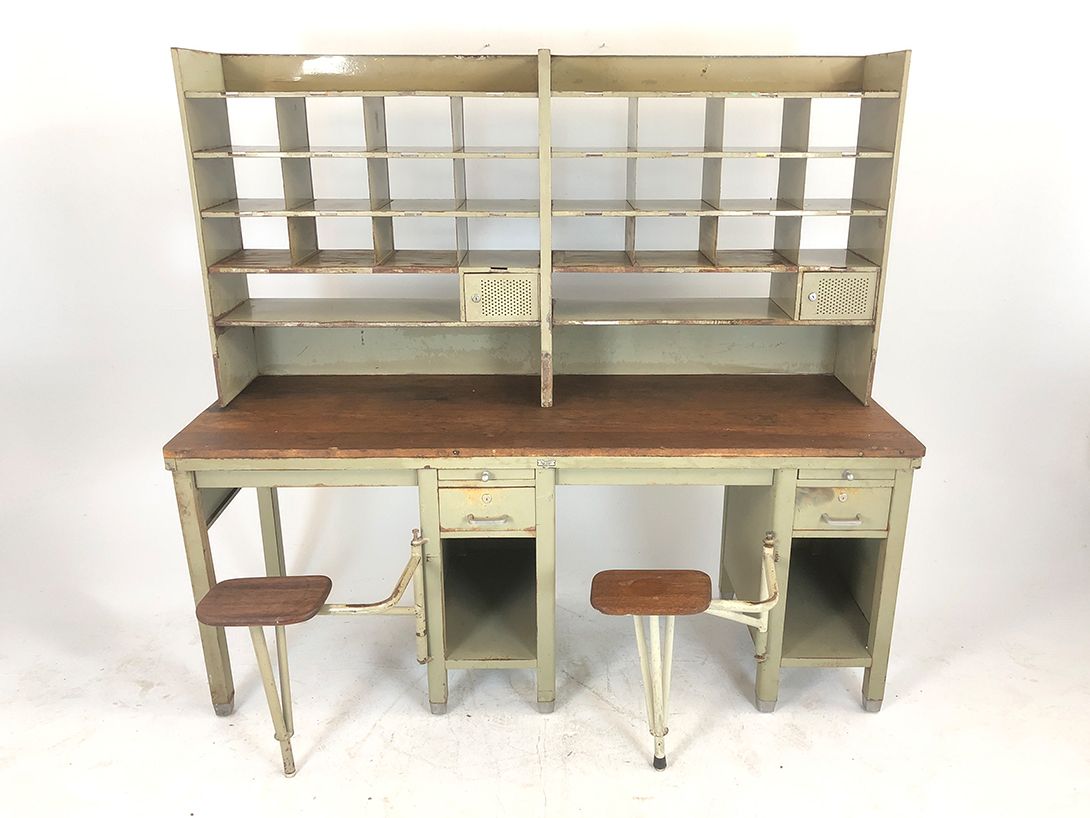 Foto Robberechts Turnhout Metal Working Desk Belgium h176x192x66