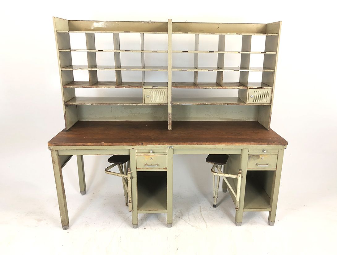 Foto Robberechts Turnhout Metal Working Desk Belgium h176x192x66
