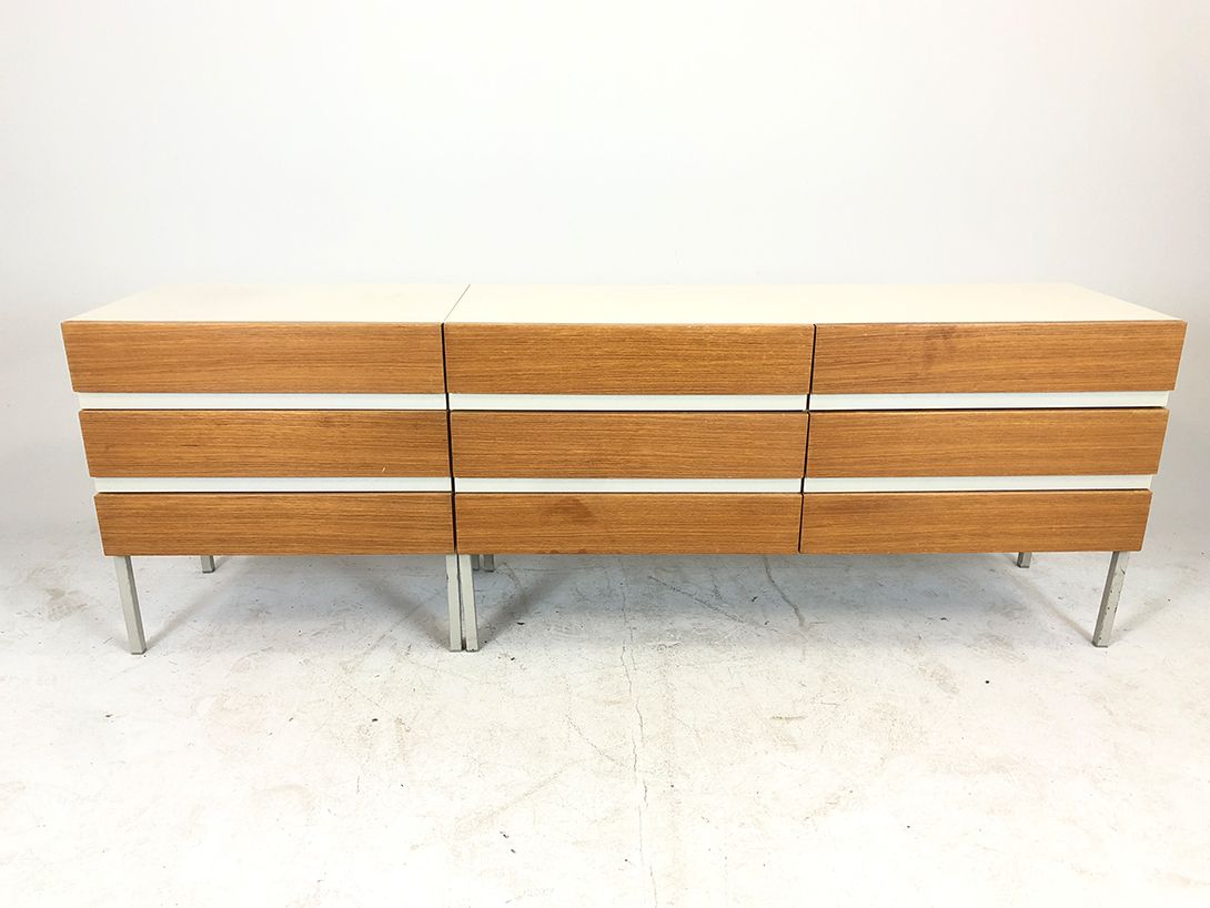 Foto White Sideboard with Wooden Drawers w120