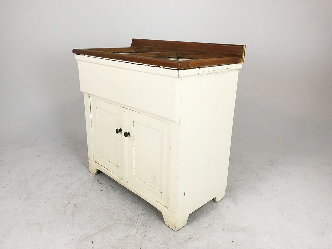 Foto Wooden Sink with Doors
