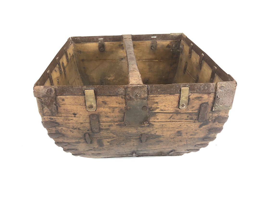 Foto Wooden Basket h22
