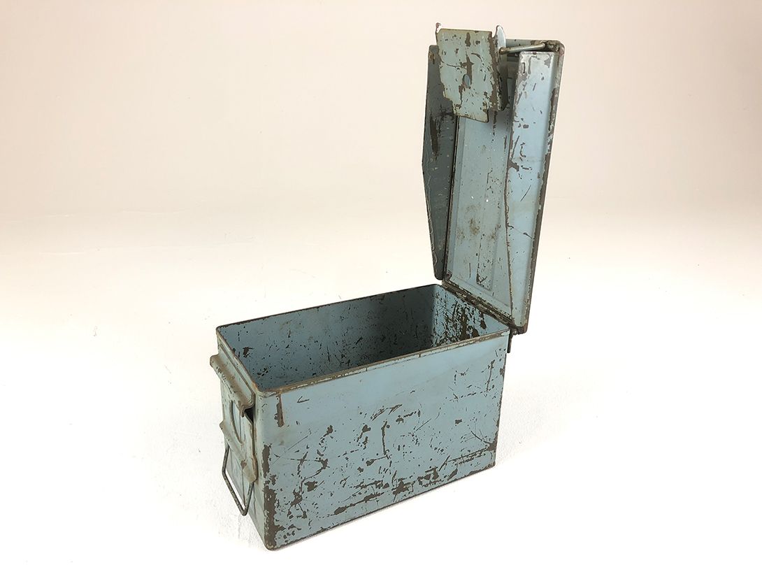 Foto Metal Military Flight Mobile Light Container GDR 1960