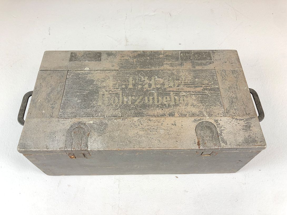 Foto Metal Trunk Germany
