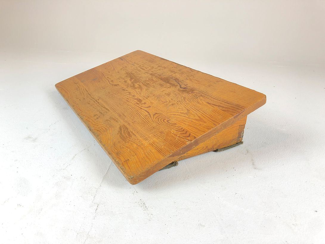Foto Wooden Lectern Bit on Top 55x30cm