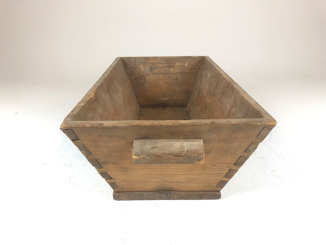 Foto Wooden Feeding Trough h22