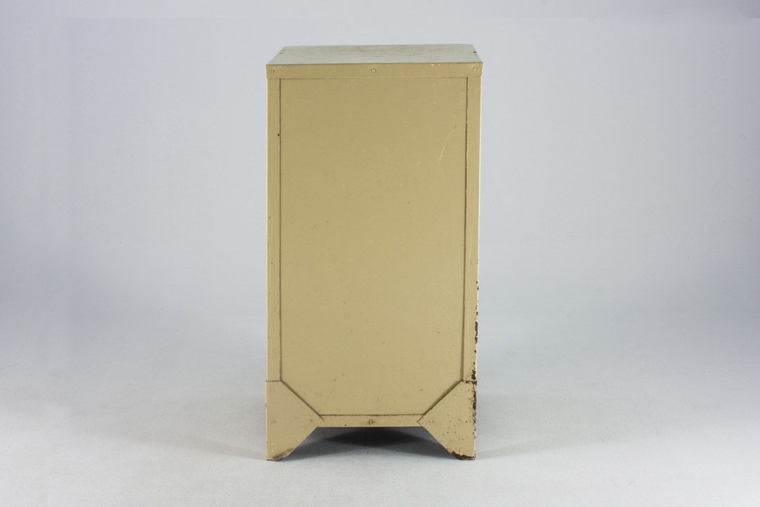 Foto Beige Metal Cabinet