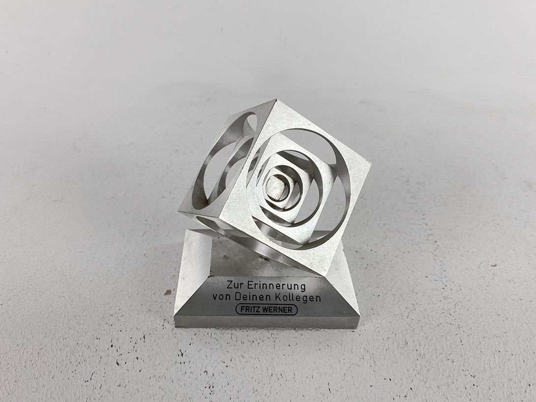 Foto Cubist Memorabilia for Fritz Werner