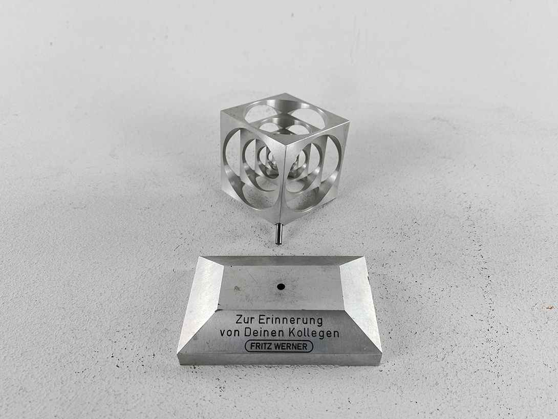 Foto Cubist Memorabilia for Fritz Werner