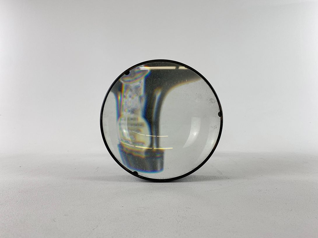 Foto Giant Magnifying Glass