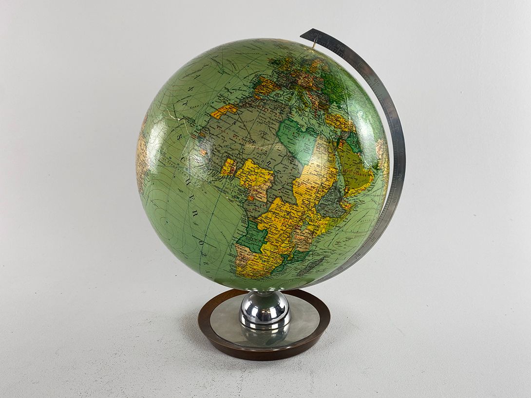 Foto Gorgeous Globe for Office Germany 1960