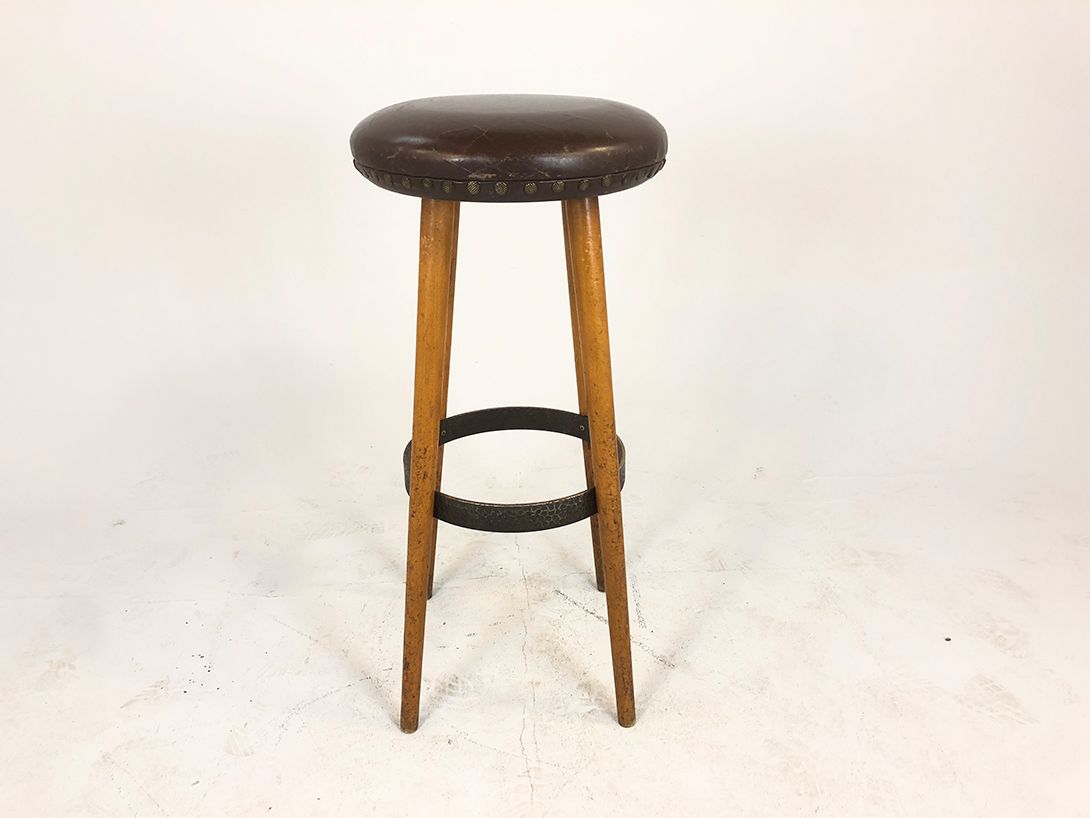 Foto Bar Stool with Brown Leather Top